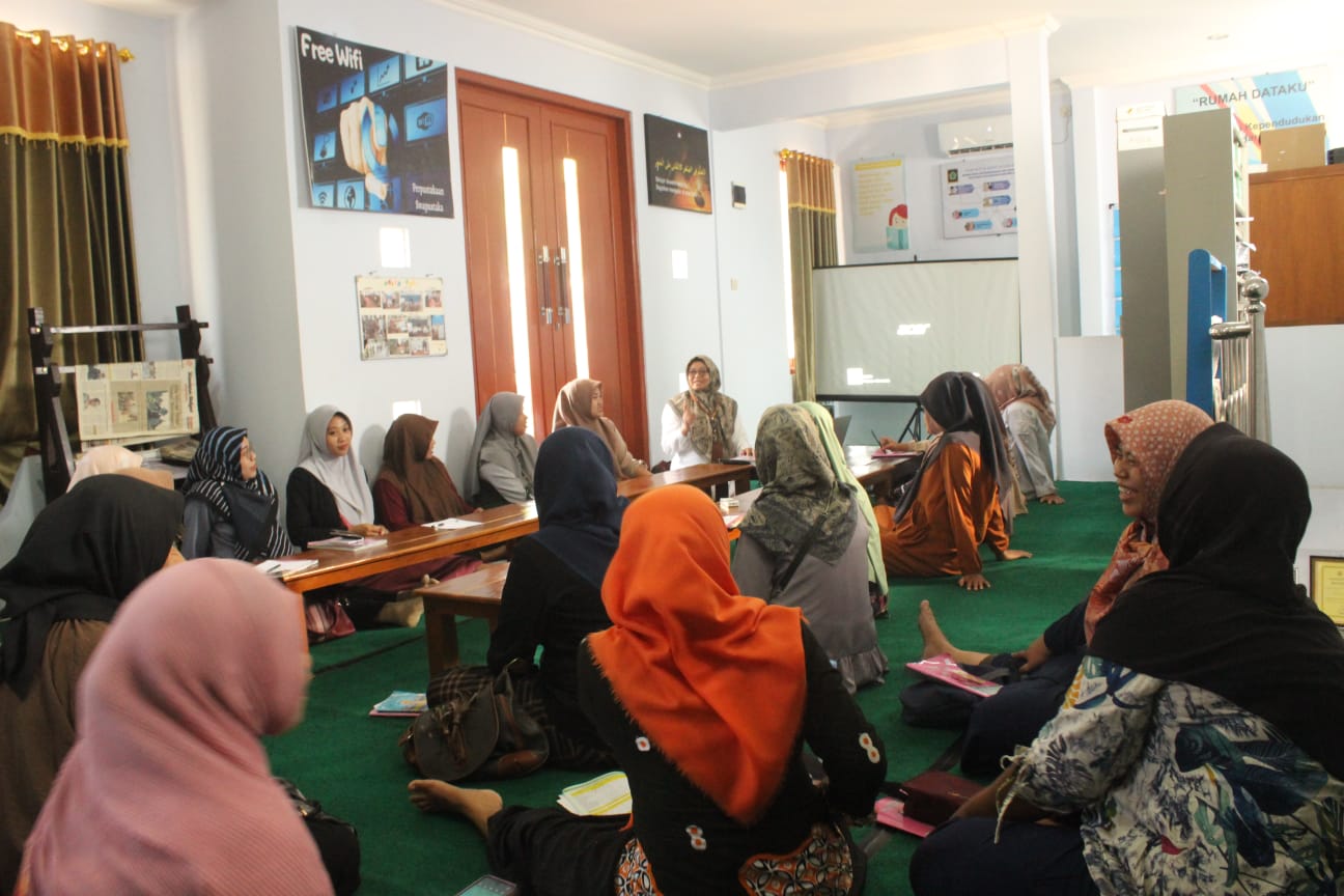 Puskesmas Kokap 1 Adakan Kelas Bumil di Perpustakaan Swapustaka Hargorejo